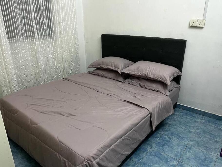 לומוט Manjung Modern + Cozy Terrace Home מראה חיצוני תמונה