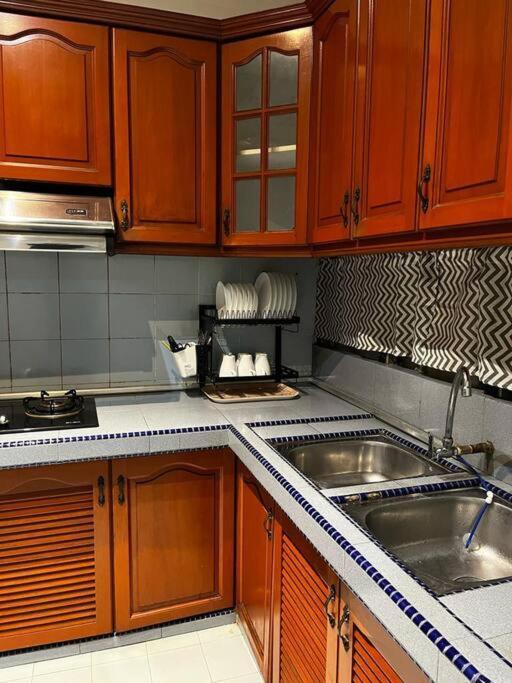 לומוט Manjung Modern + Cozy Terrace Home מראה חיצוני תמונה
